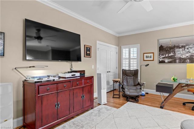 5204 Cedarwood Creek Drive, Winston-salem, NC 27104