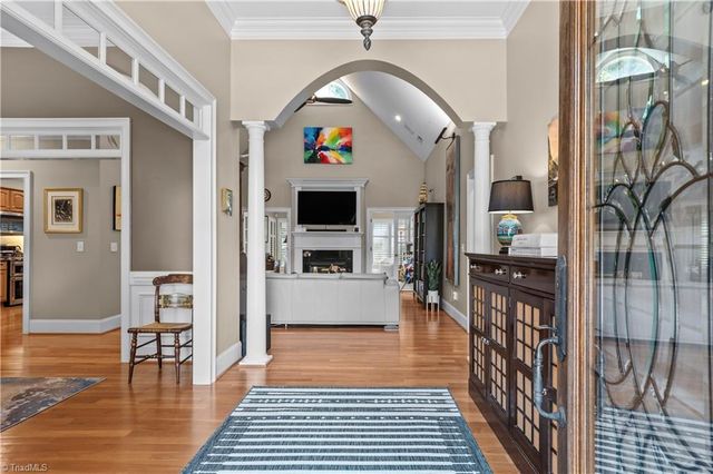 5204 Cedarwood Creek Drive, Winston-salem, NC 27104