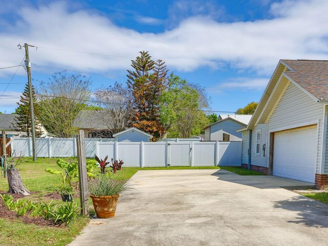 834 E COUNTY ROAD 540A, Lakeland, FL 33813