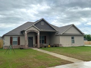 681 Baggett Street, Prairie Grove, AR 72753