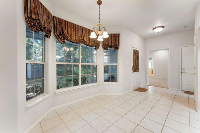 423 Tallow Drive, Conroe, TX 77385