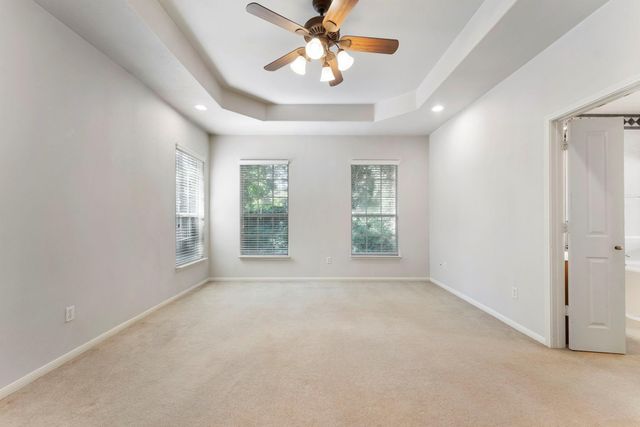 423 Tallow Drive, Conroe, TX 77385