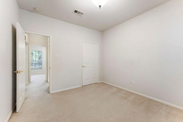 423 Tallow Drive, Conroe, TX 77385