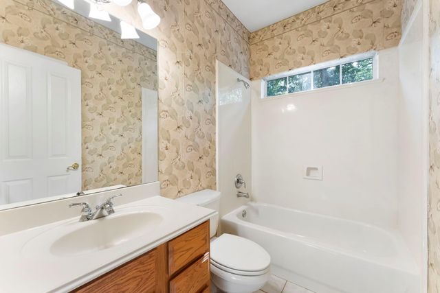 423 Tallow Drive, Conroe, TX 77385