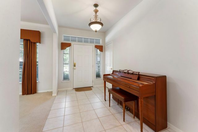 423 Tallow Drive, Conroe, TX 77385