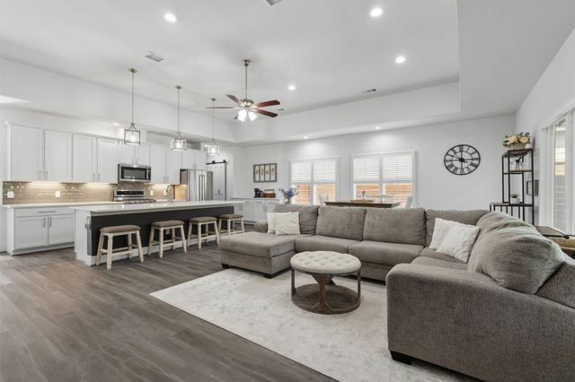 118 Wick Willow Road, Montgomery, TX 77356