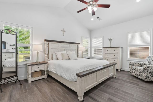 118 Wick Willow Road, Montgomery, TX 77356