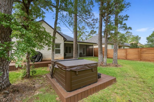 118 Wick Willow Road, Montgomery, TX 77356