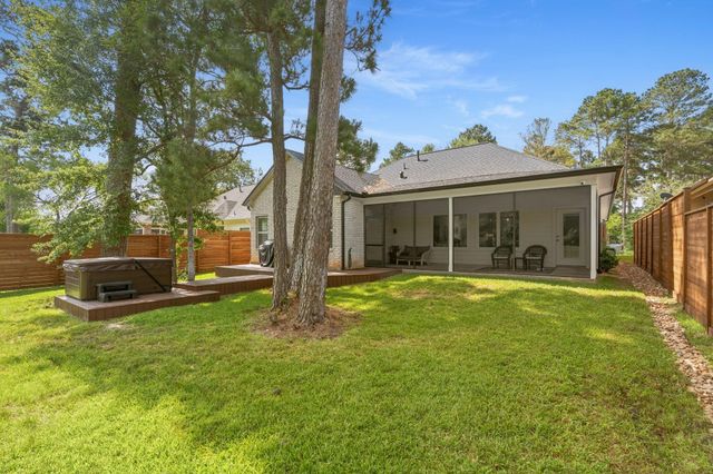 118 Wick Willow Road, Montgomery, TX 77356