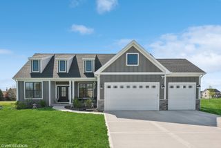 16332 S Forest Edge Drive, Plainfield, IL 60586