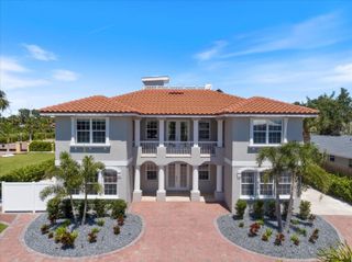 2322 BAYSHORE ROAD, Nokomis, FL 34275