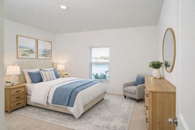 562 Lake Sinclair St, St Augustine, FL 32084