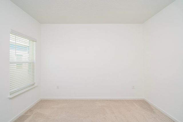 562 Lake Sinclair St, St Augustine, FL 32084