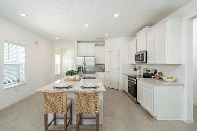 562 Lake Sinclair St, St Augustine, FL 32084