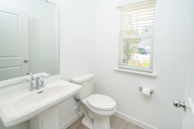 562 Lake Sinclair St, St Augustine, FL 32084