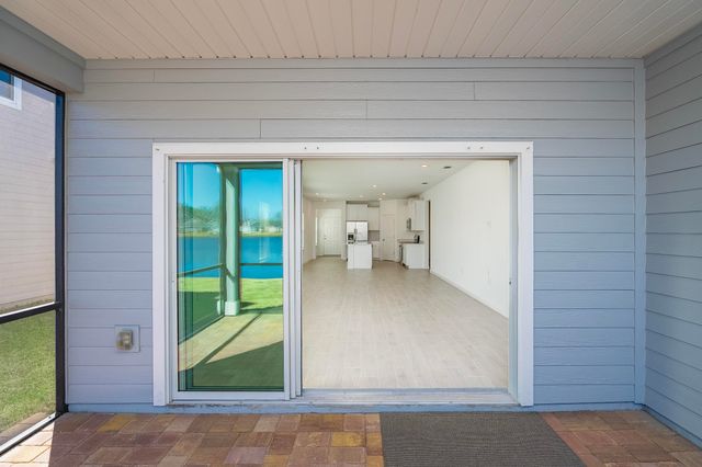 562 Lake Sinclair St, St Augustine, FL 32084