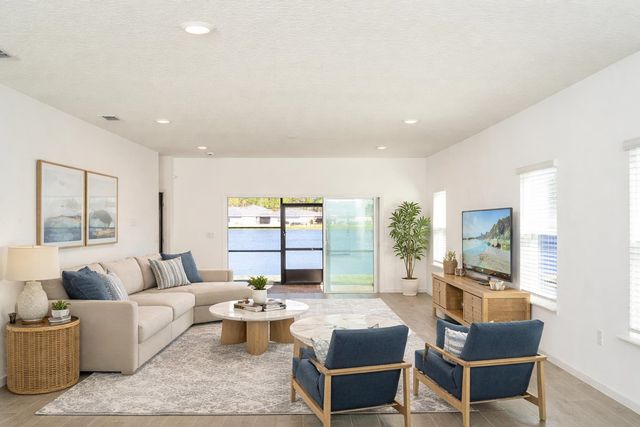 562 Lake Sinclair St, St Augustine, FL 32084