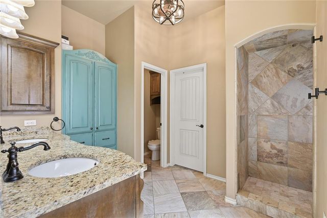 11716 SW 21st Street, Yukon, OK 73099