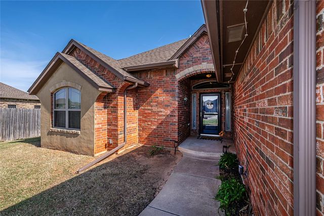 11716 SW 21st Street, Yukon, OK 73099