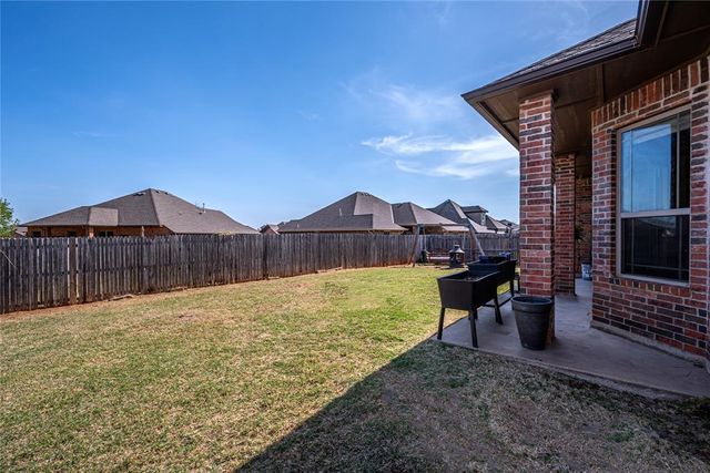 11716 SW 21st Street, Yukon, OK 73099
