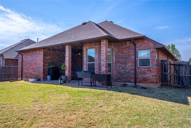 11716 SW 21st Street, Yukon, OK 73099