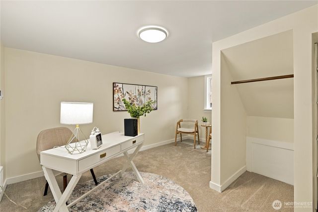 8055 Corliss Avenue N, Seattle, WA 98103