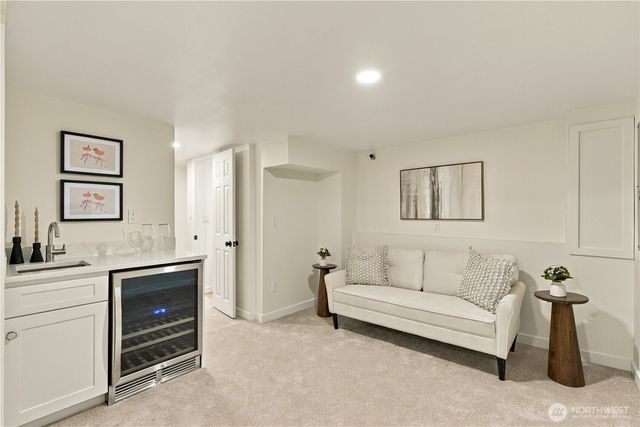8055 Corliss Avenue N, Seattle, WA 98103