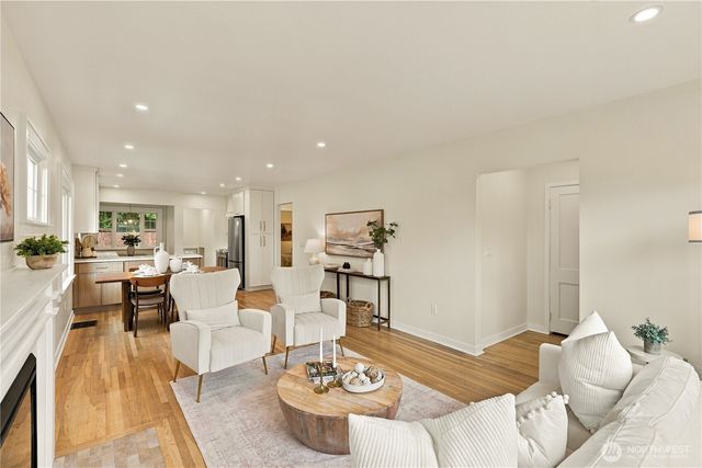 8055 Corliss Avenue N, Seattle, WA 98103