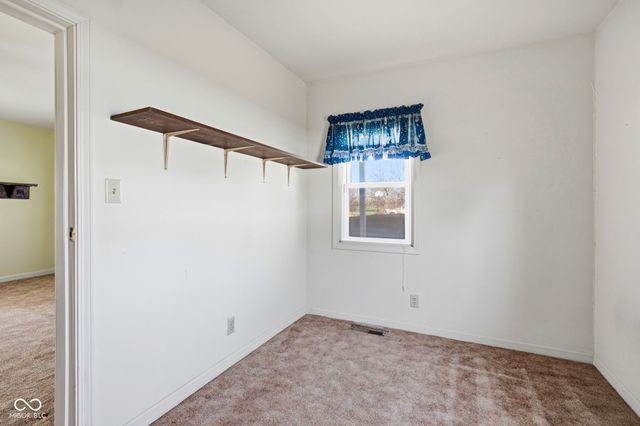 8327 N Washington Street, Sheridan, IN 46069