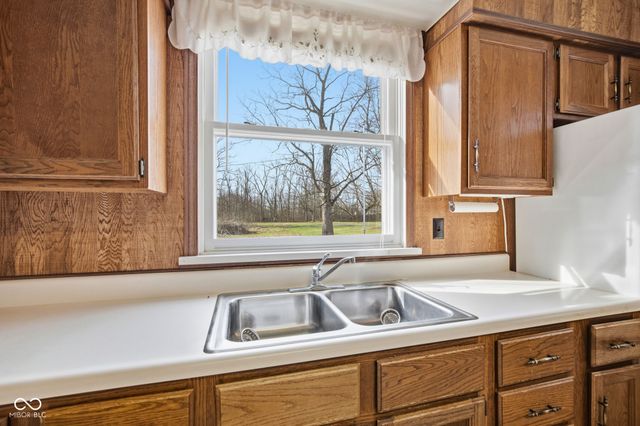 8327 N Washington Street, Sheridan, IN 46069