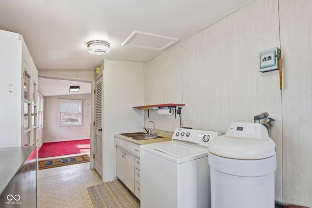 8327 N Washington Street, Sheridan, IN 46069