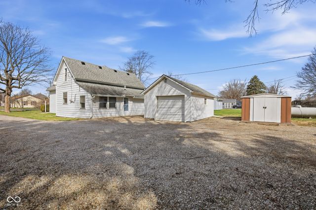 8327 N Washington Street, Sheridan, IN 46069