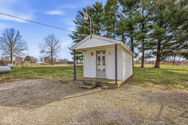 8327 N Washington Street, Sheridan, IN 46069