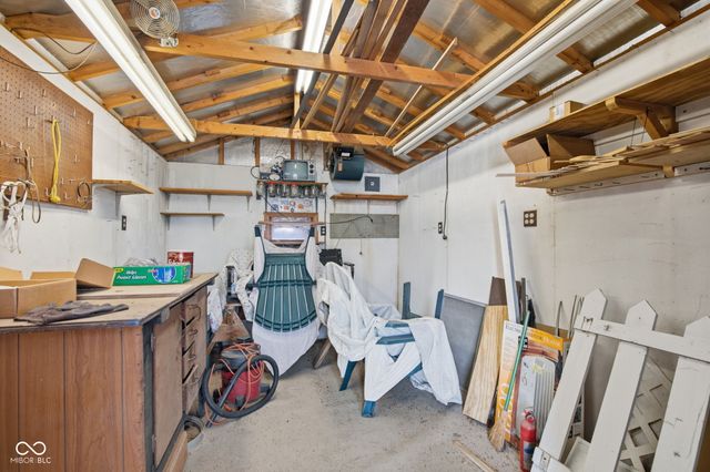 8327 N Washington Street, Sheridan, IN 46069