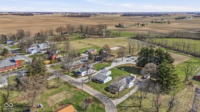 8327 N Washington Street, Sheridan, IN 46069