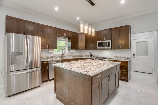 1201 Scenic Drive, Southlake, TX 76092