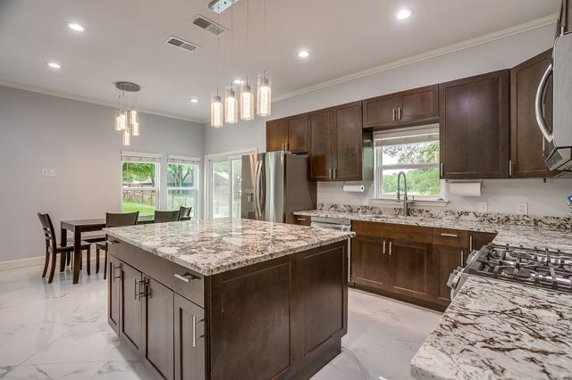 1201 Scenic Drive, Southlake, TX 76092