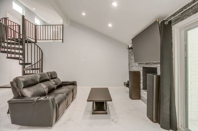 1201 Scenic Drive, Southlake, TX 76092