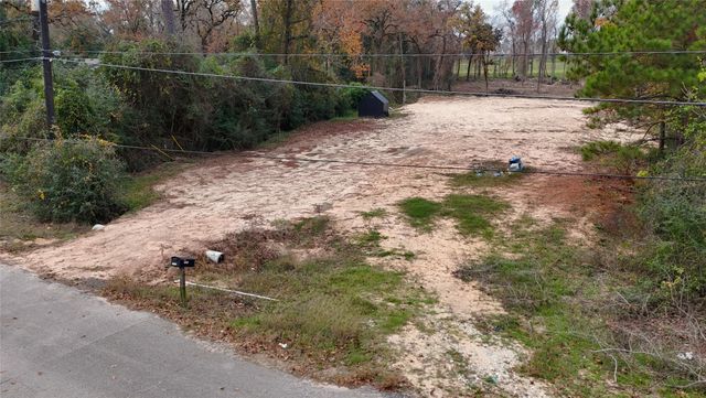 27003 Springwood Drive, Magnolia, TX 77354