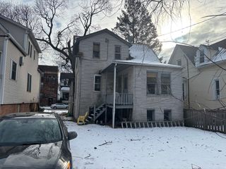 2128 W Eastwood Avenue, Chicago, IL 60625