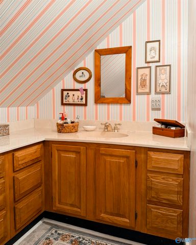 805 Barkley Street, Hartselle, AL 35640