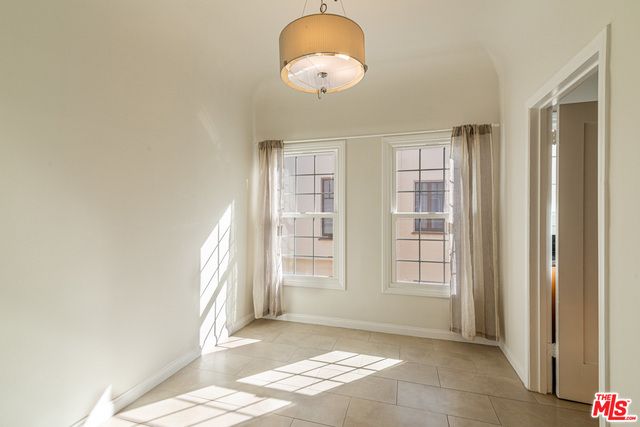 8446 W 4TH Street, Los Angeles, CA 90048