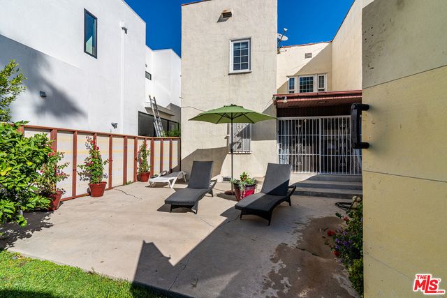 8446 W 4TH Street, Los Angeles, CA 90048