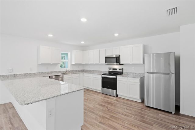 12 Pagoda Drive, Homosassa, FL 34446