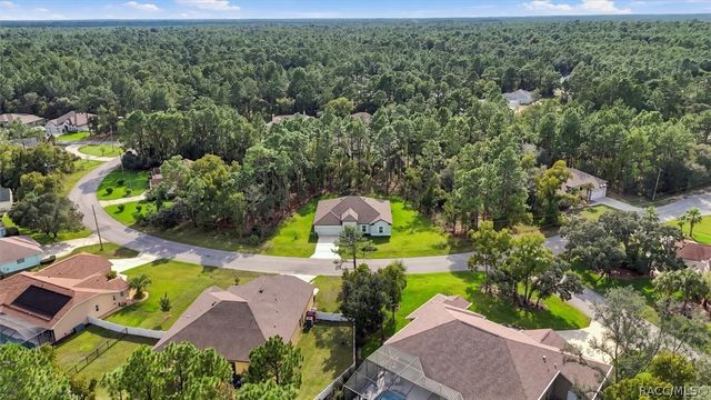 12 Pagoda Drive, Homosassa, FL 34446