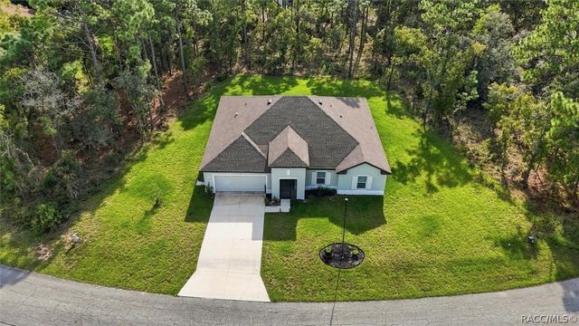 12 Pagoda Drive, Homosassa, FL 34446