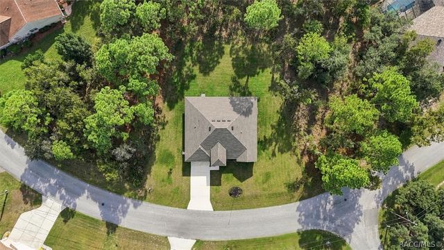 12 Pagoda Drive, Homosassa, FL 34446