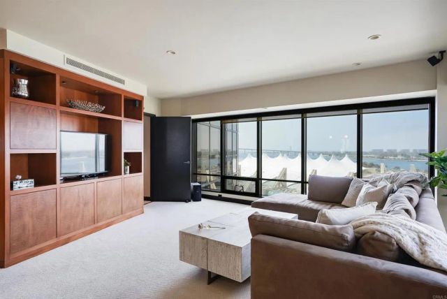 200 Harbor Drive 1502, San Diego, CA 92101