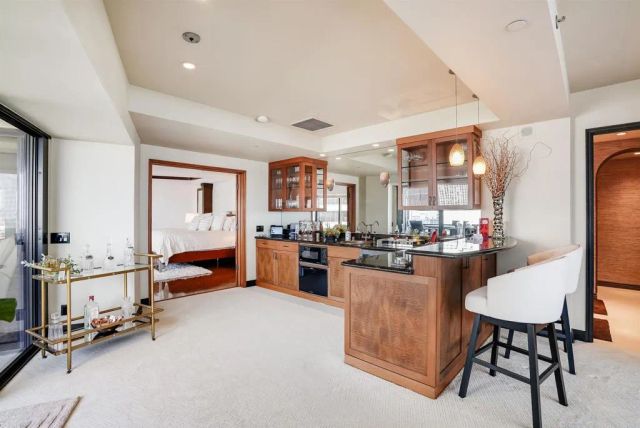 200 Harbor Drive 1502, San Diego, CA 92101
