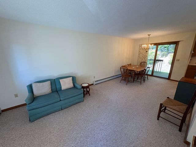 649 Middle Turnpike East E, Manchester, CT 06040